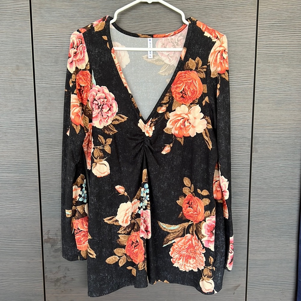 Piphany long sleeve v-neck top